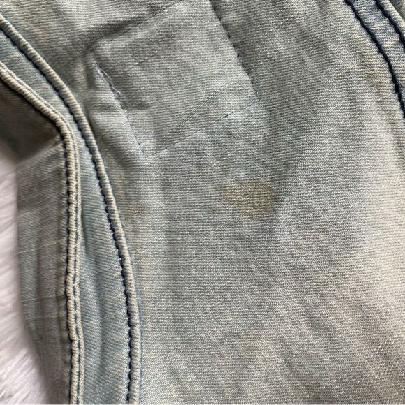 LULAROE Harvey Embroidered Jean Jacket Aztec Light Wash Denim Women’s Size Large - Picture 9 of 9